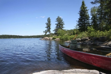 kab-lake-canoe